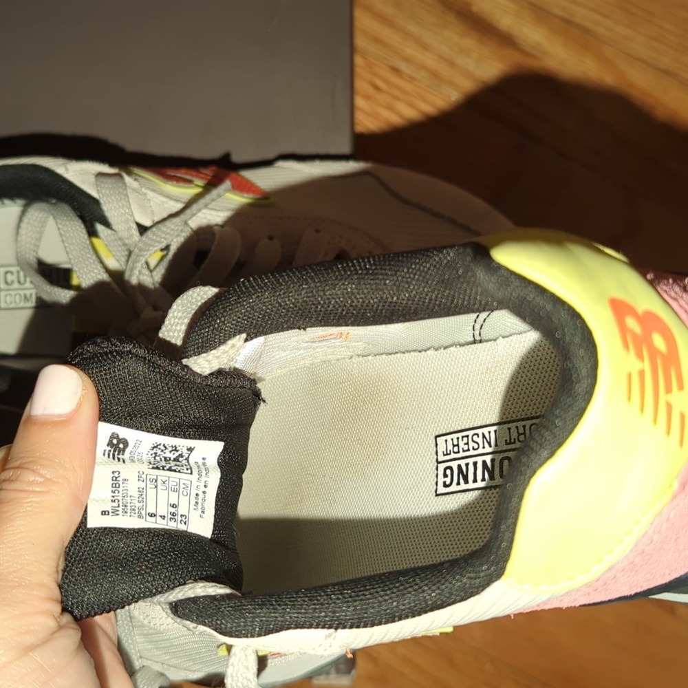 Sneakers - Picture 6 of 6